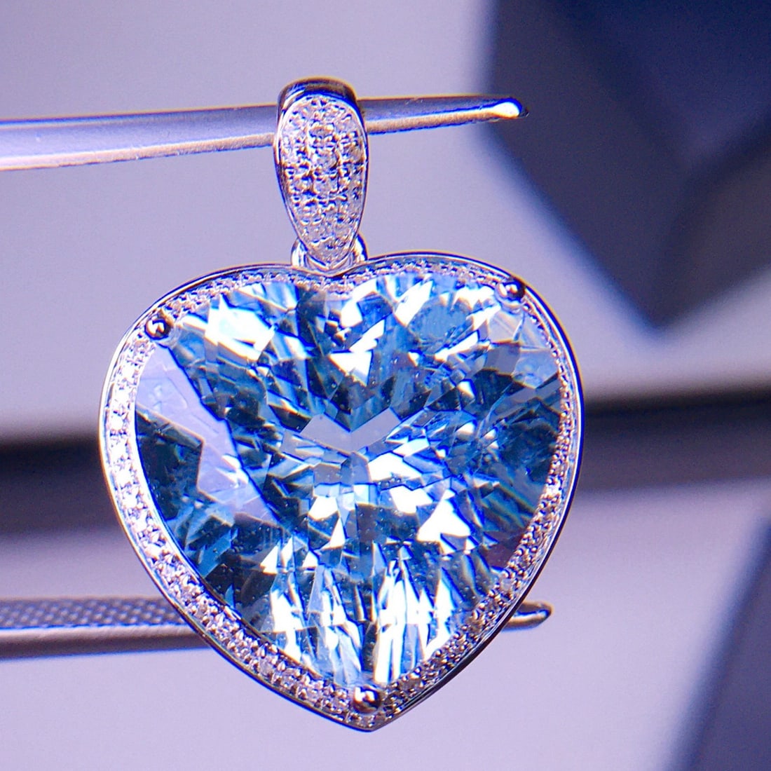 14k Gold 7.87 Ct Natural Aquamarine & Diamond Pendant( Without Chain ) - 6
