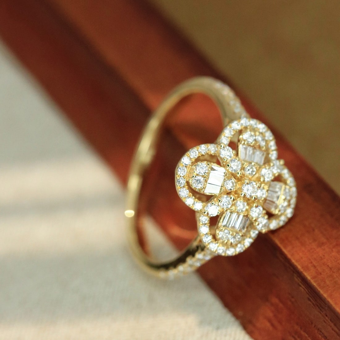 14k Gold 0.53 Ct Natural H Diamond Ring - 3