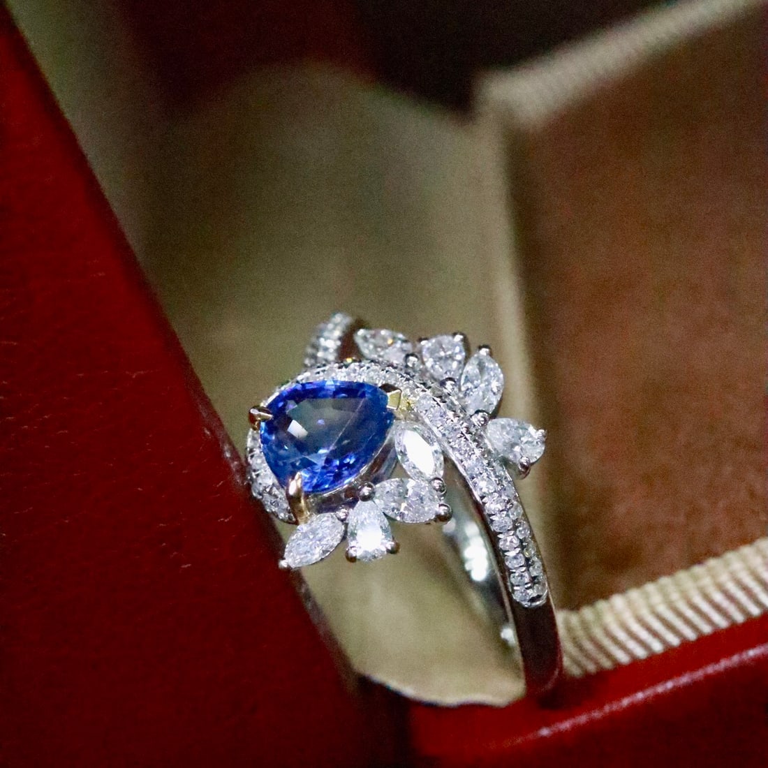 14k Gold 1.29 Ctw Natural Sapphire & Diamond Ring - 3