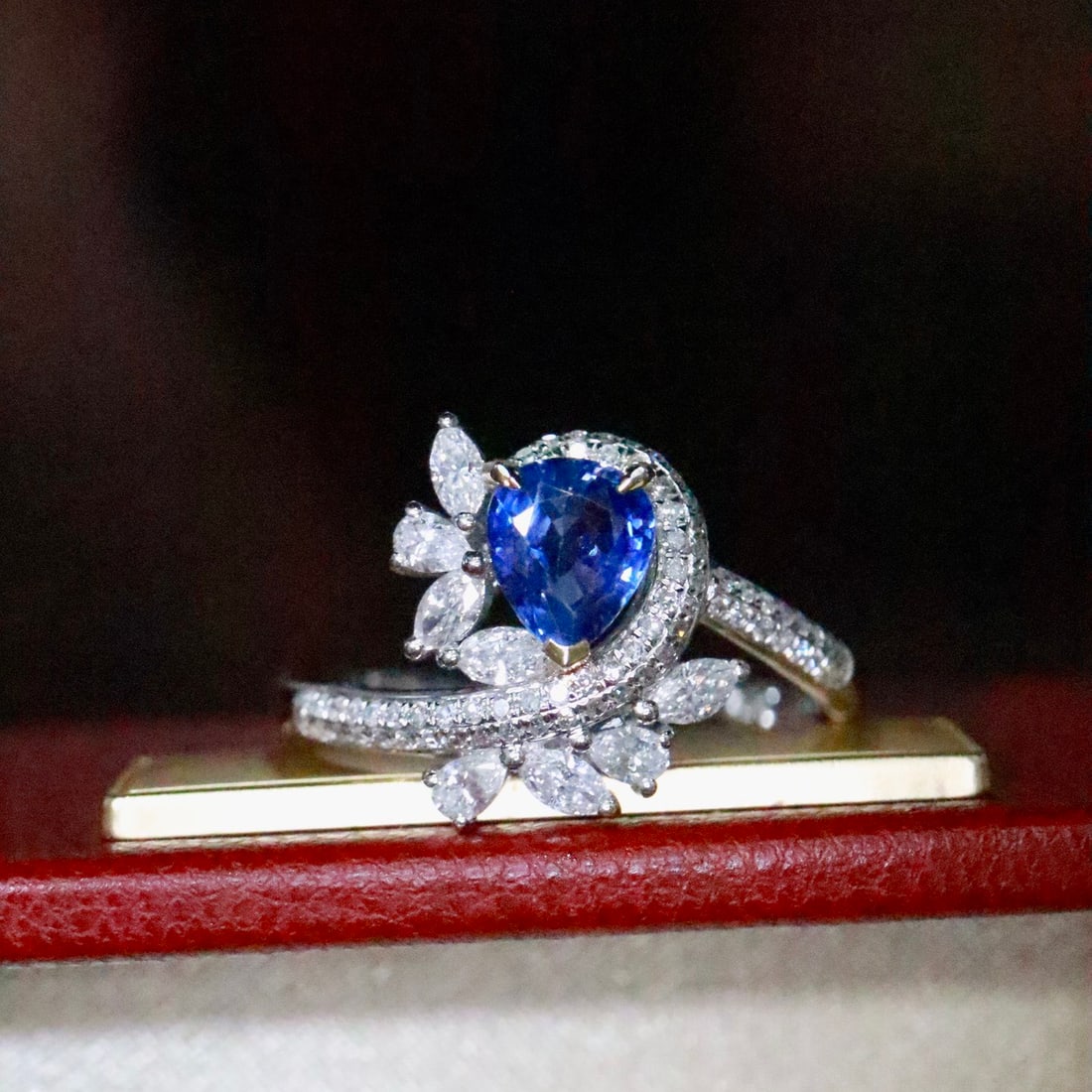 14k Gold 1.29 Ctw Natural Sapphire & Diamond Ring - 4