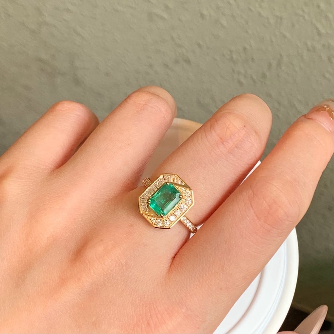 14k Gold 1.82 Ctw Natural Emerald & Diamond Ring - 4