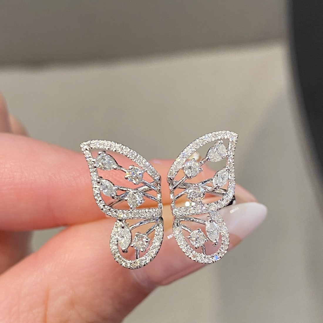 14k Gold 0.75 Ct Natural H Diamond & Butterfly Ring - 2