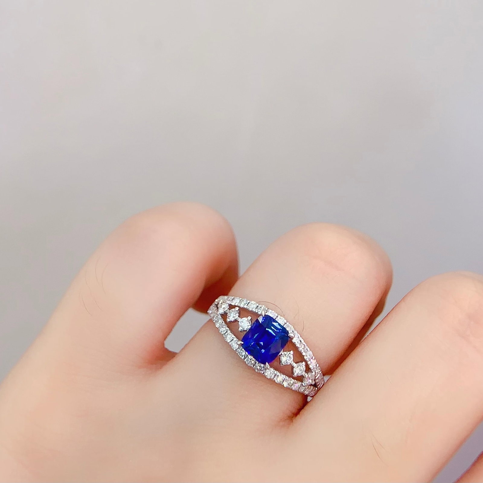 14k Gold 1 Ct Natural Sapphire & Diamond Ring - 6