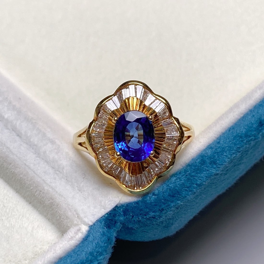 14k Gold 2.03 Ctw Natural Sapphire & Diamond Ring: Ref:231146387 // gold content:14k gold // ring size:7. 25us // // main gemstone:sapphire // shape:oval // carat weight:1. 40ct // color:blue // treatment:natural // // adjacent gemstone 2 :