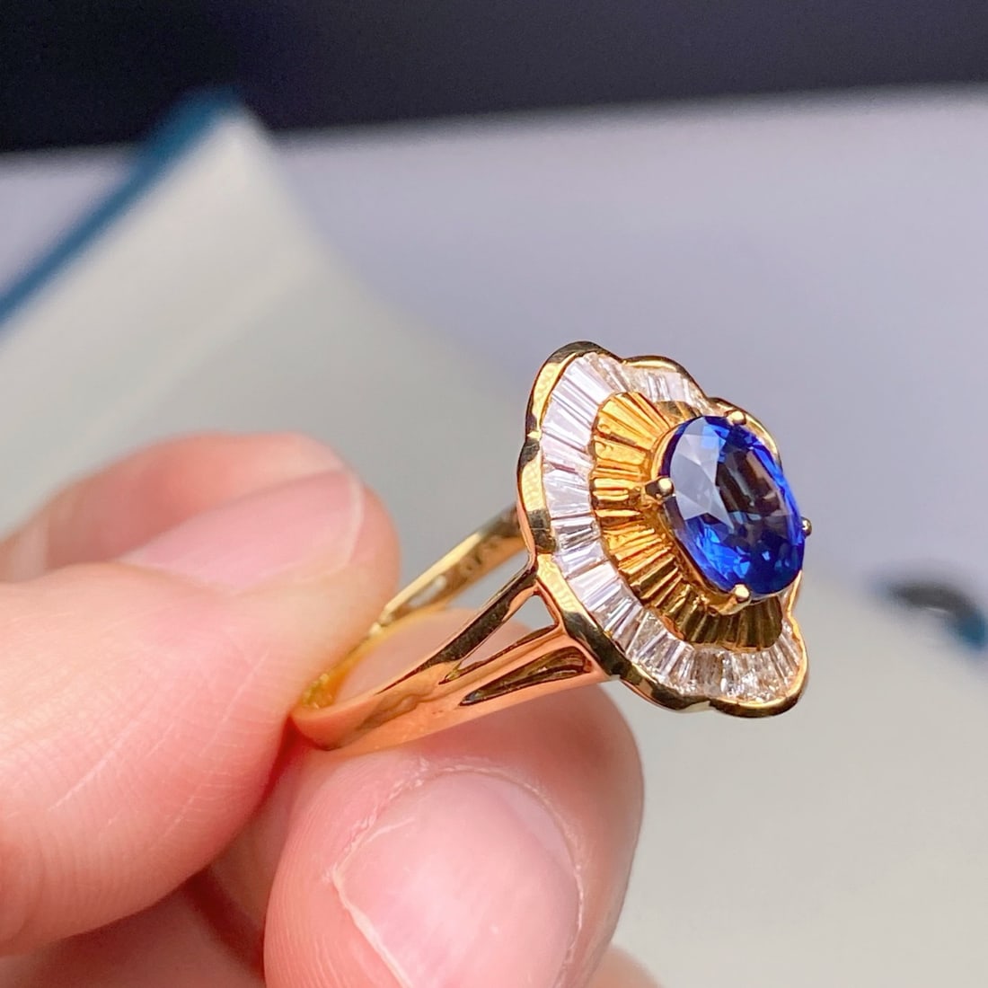 14k Gold 2.03 Ctw Natural Sapphire & Diamond Ring - 4