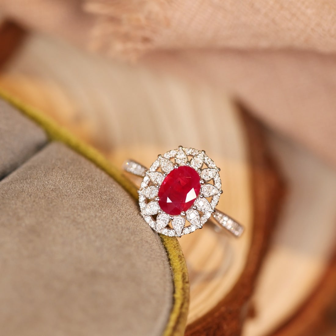 14k Gold 1.36 Ctw Natural Ruby & Diamond Ring - 3