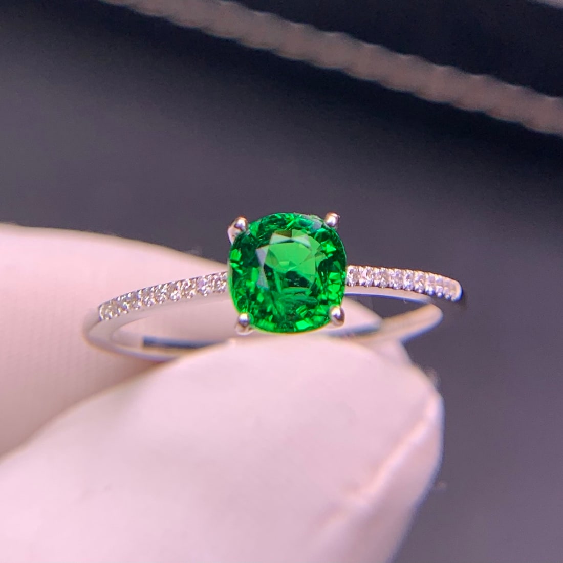 14k Gold 1.03 Ct Natural Tsavorite & Diamond Ring - 5