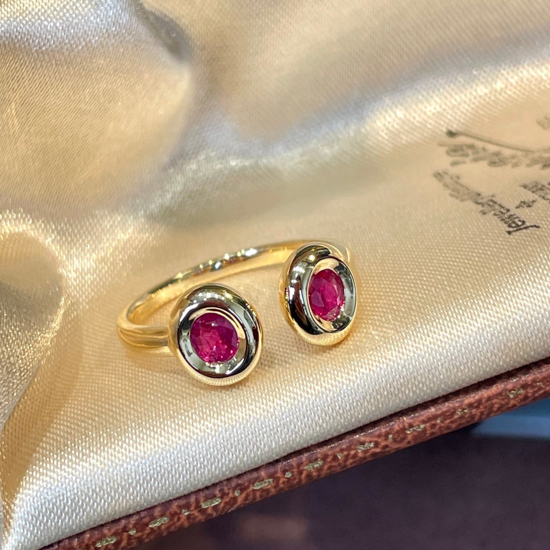 14k Gold 0.50 Ct Natural Ruby Ring: Ref:231146449 // gold content:14k gold // ring size:7. 25us // // main gemstone:ruby // shape:oval // carat weight:0. 50ct // color:red // treatment:natural // Condition: New Low Estimate: 1500.00