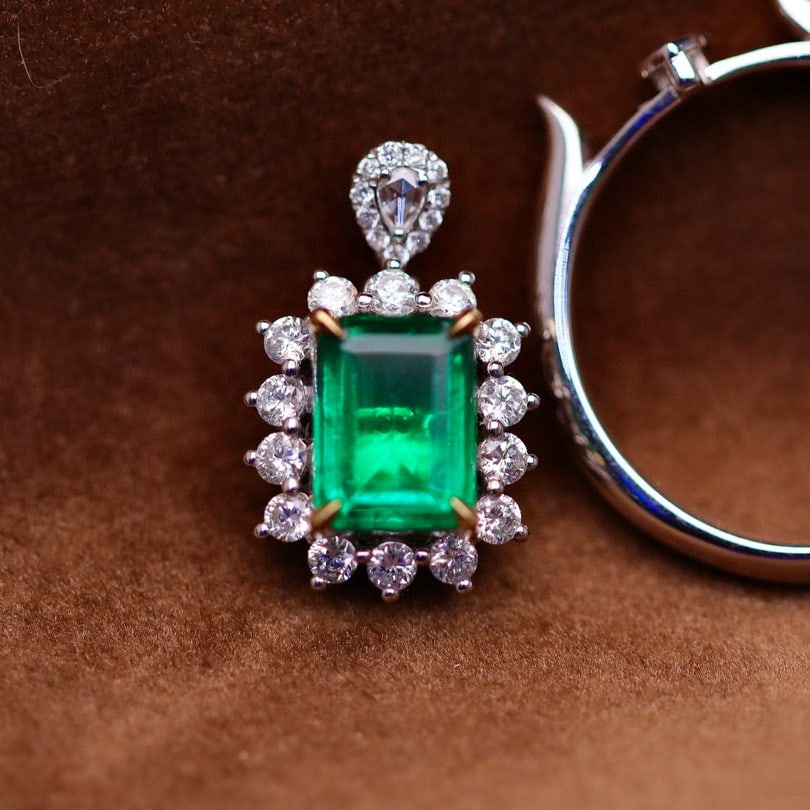 14k Gold 1.82 Ctw Vivid Green Natural Emerald & Diamond Ring/pendant( Without Chain ) - 4