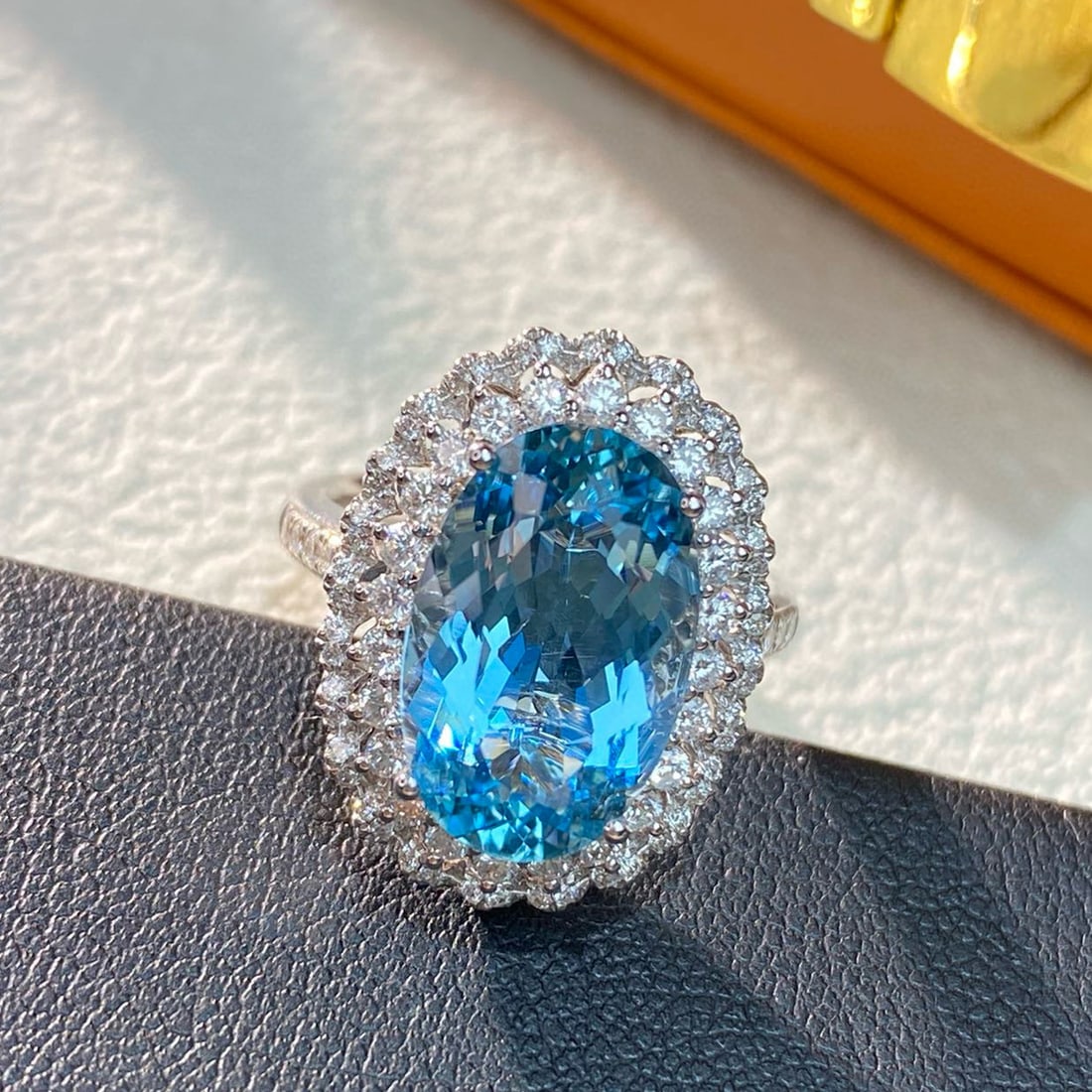 14k Gold 5.89 Ctw Natural Aquamarine & Diamond Ring/pendant( Without Chain ): Ref:230973022 // gold content:14k gold // ring size:7. 25us // // main gemstone:aquamarine // shape:oval // carat weight:5. 02ct // color:santa maria color // treatment:natural // // adjacent gemstone