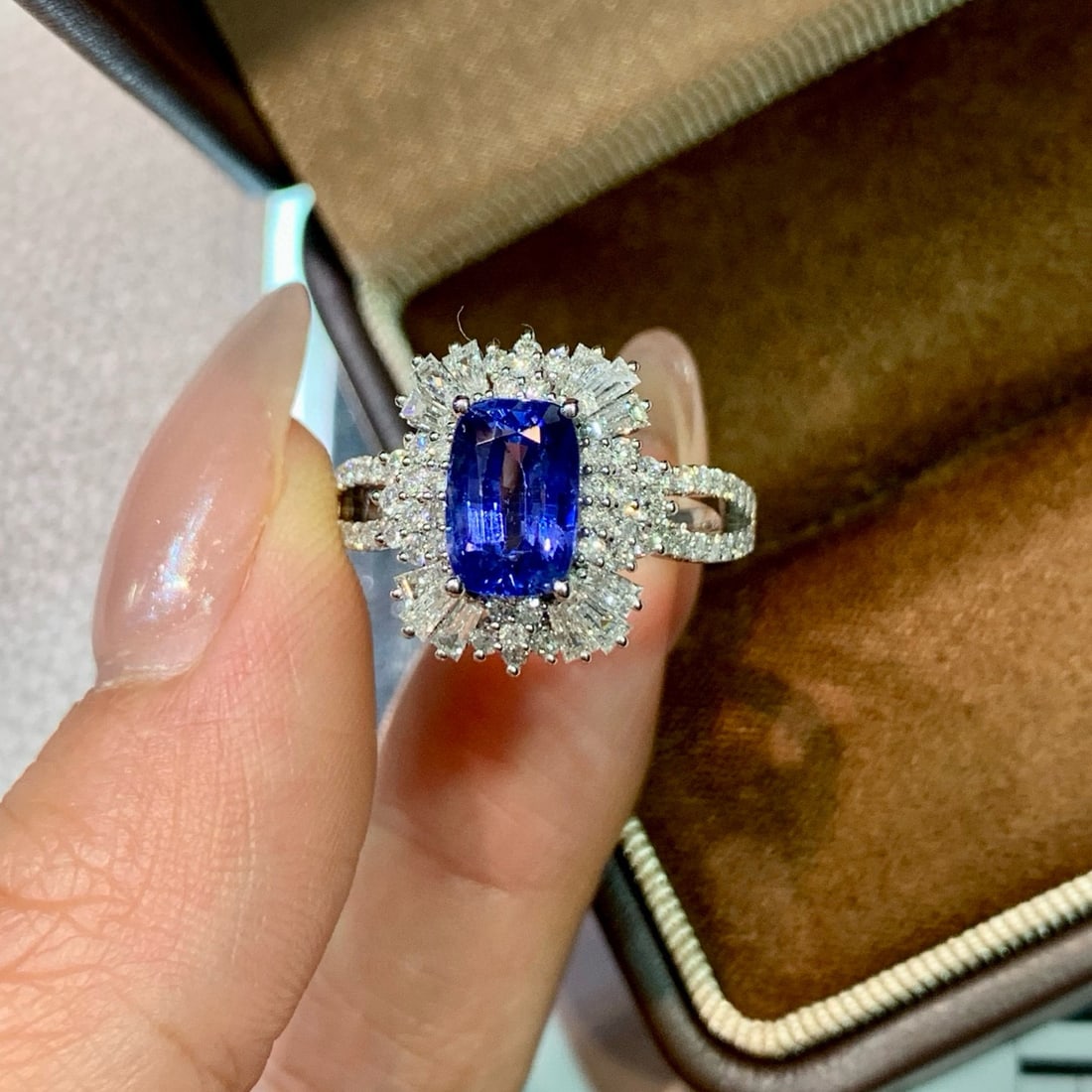 14k Gold 2.88 Ctw Natural Sapphire & Diamond Ring - 2