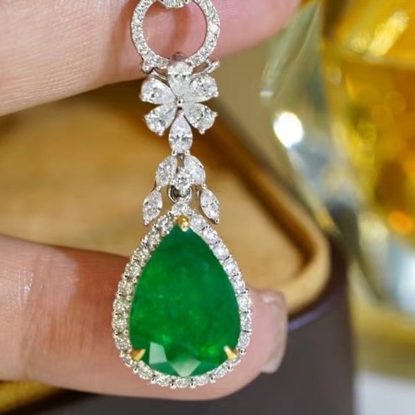 14k Gold 6.94 Ct Vivid Green Natural Emerald & Diamond Pendant( Without Chain ) - 3