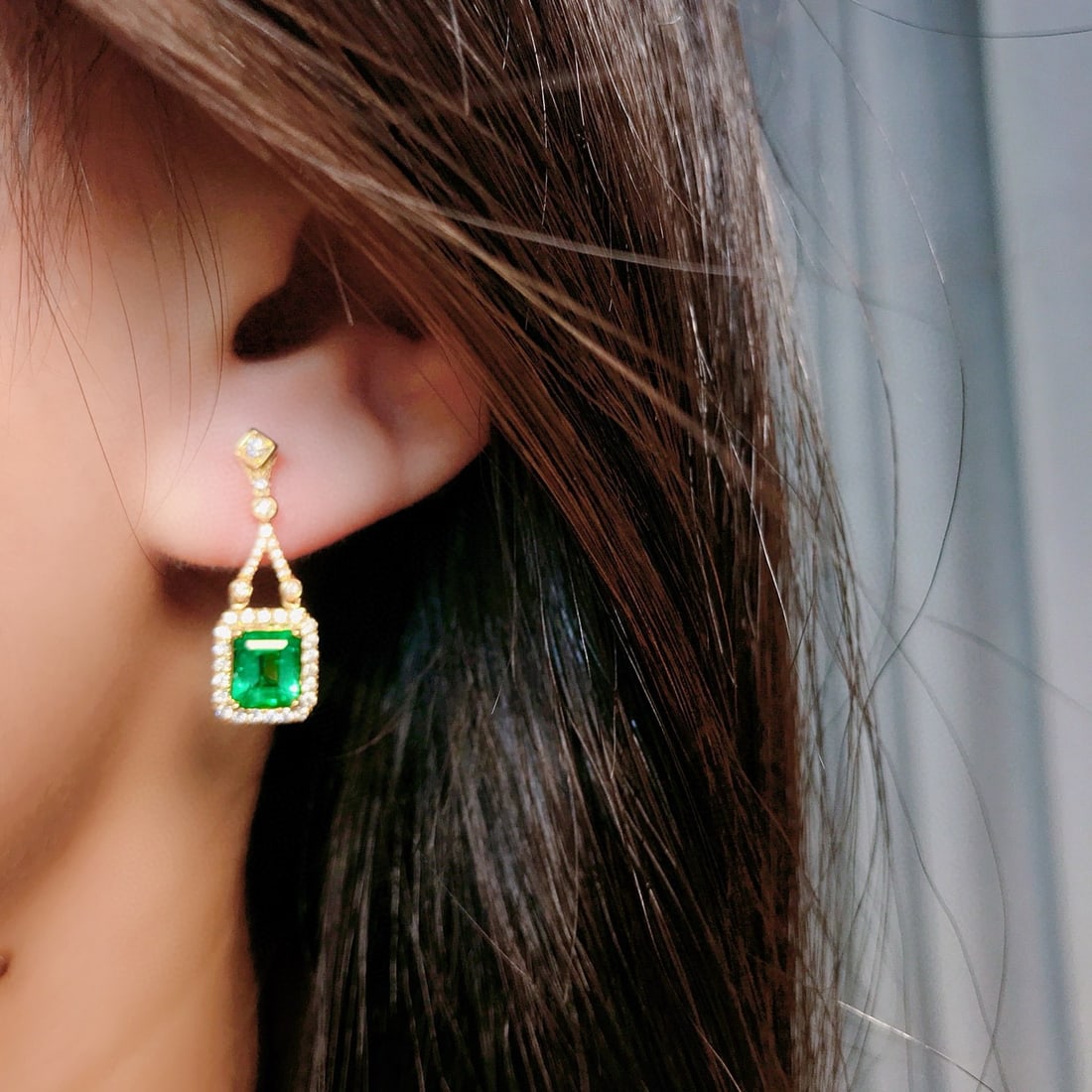 14k Gold 1.46 Ctw Natural Emerald & Diamond Earrings - 2