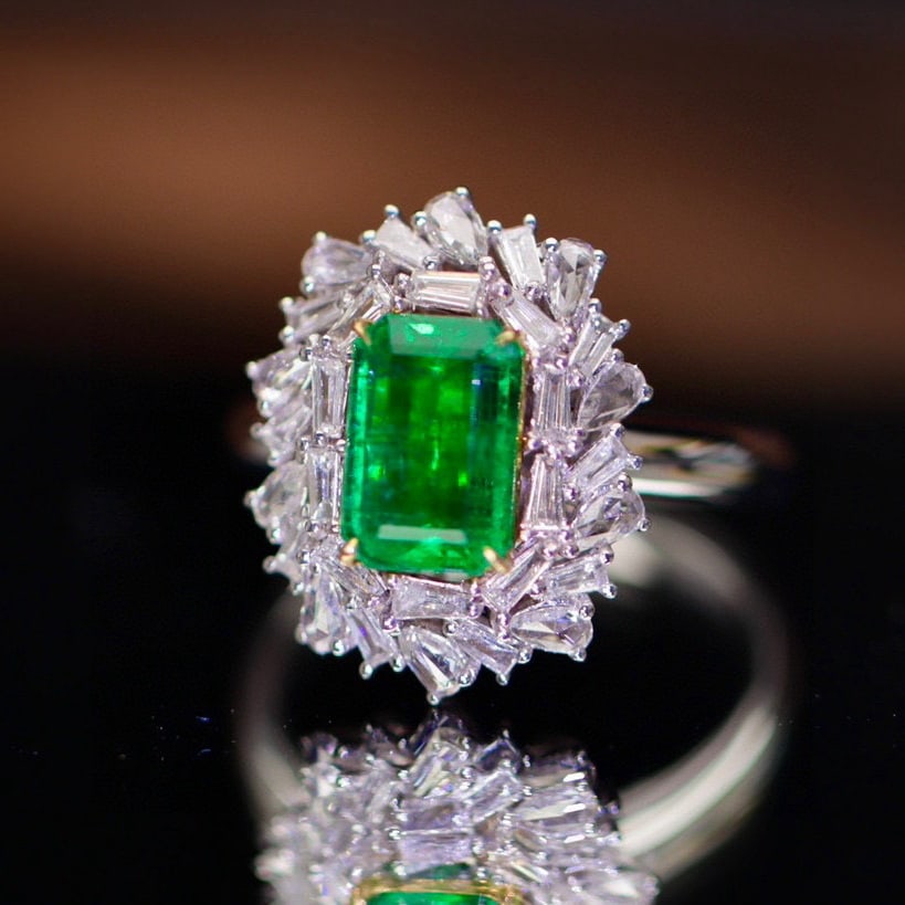 14k Gold 2.38 Ctw Vivid Green Natural Emerald & Diamond Ring - 5