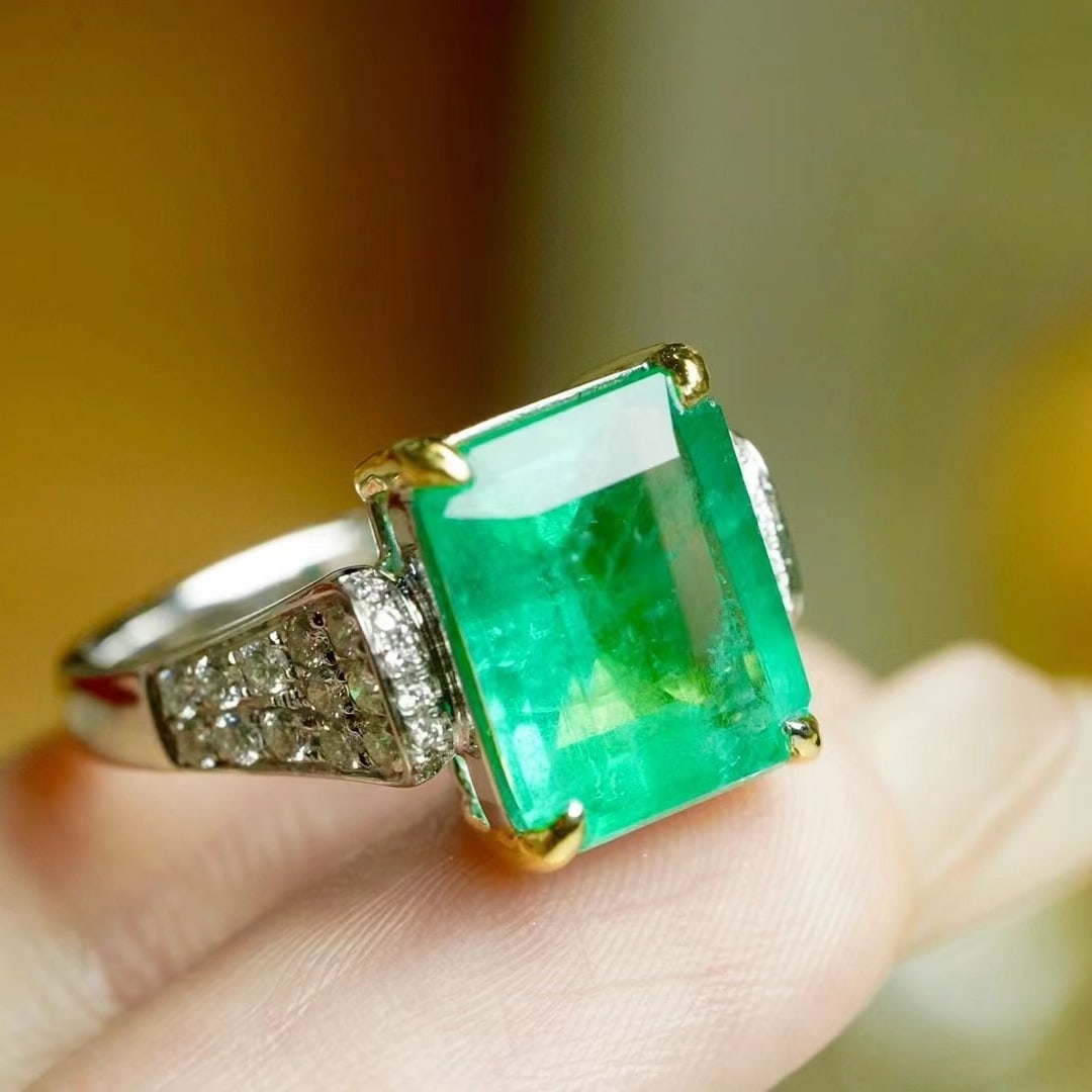 14k Gold 4.43 Ct Natural Emerald & Diamond Ring - 5