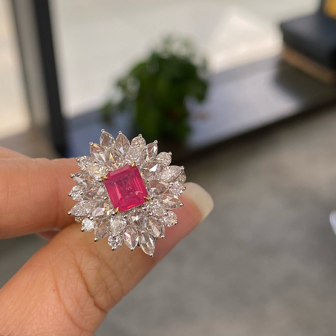 14k Gold 4.10 Ctw Natural Spinel & Diamond Ring/pendant( Without Chain ): Ref:230973221 // gold content:14k gold // ring size:7. 25us // // main gemstone:spinel // shape:octagonal // carat weight:1. 5ct // color:pink // treatment:natural // // adjacent gemstone 2 : diamond