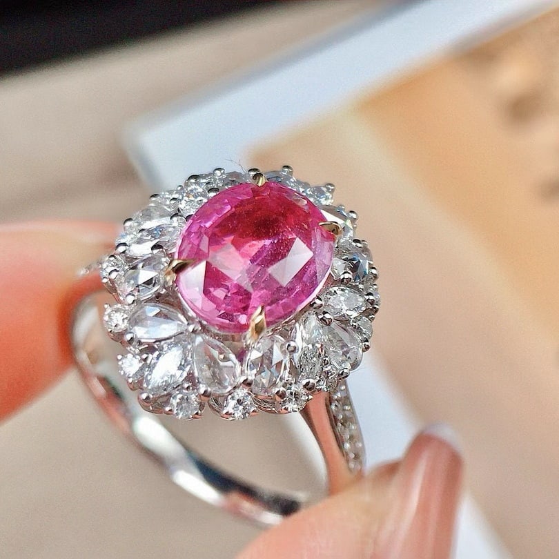 14k Gold 2.36 Ctw Natural Padparadscha Sapphire & Diamond Ring - 4