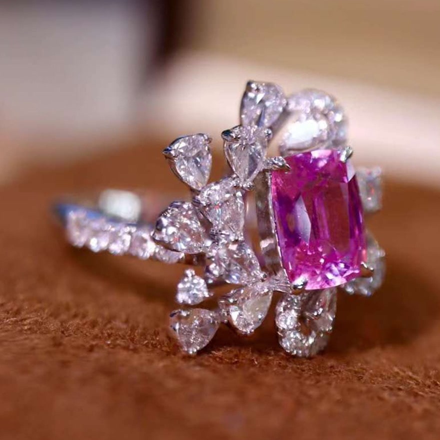 14k Gold 2.30 Ctw Natural Padparadscha Sapphire & Diamond Ring - 4