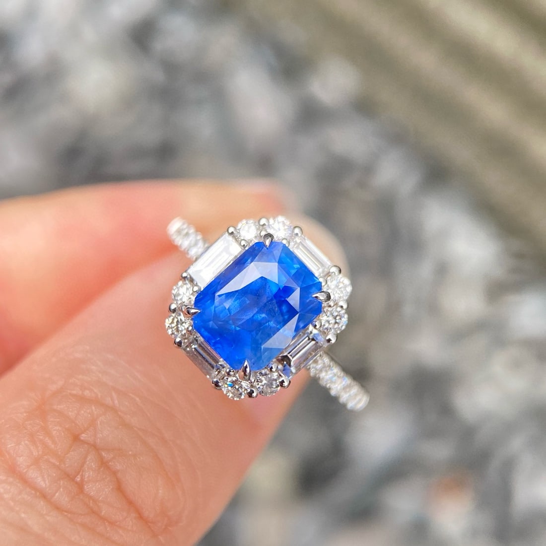 14k Gold 3.85 Ctw Natural Sapphire & Diamond Ring - 4
