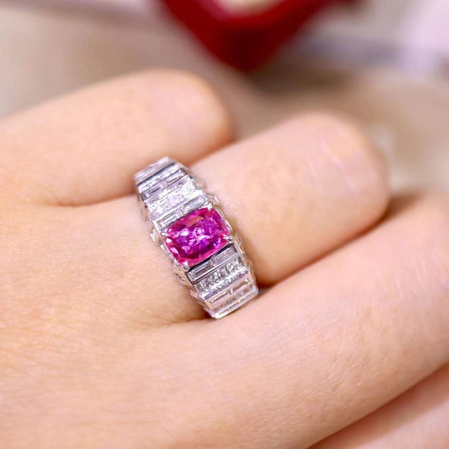 14k Gold 2.54 Ctw Natural Padparadscha Sapphire & Diamond Ring - 2