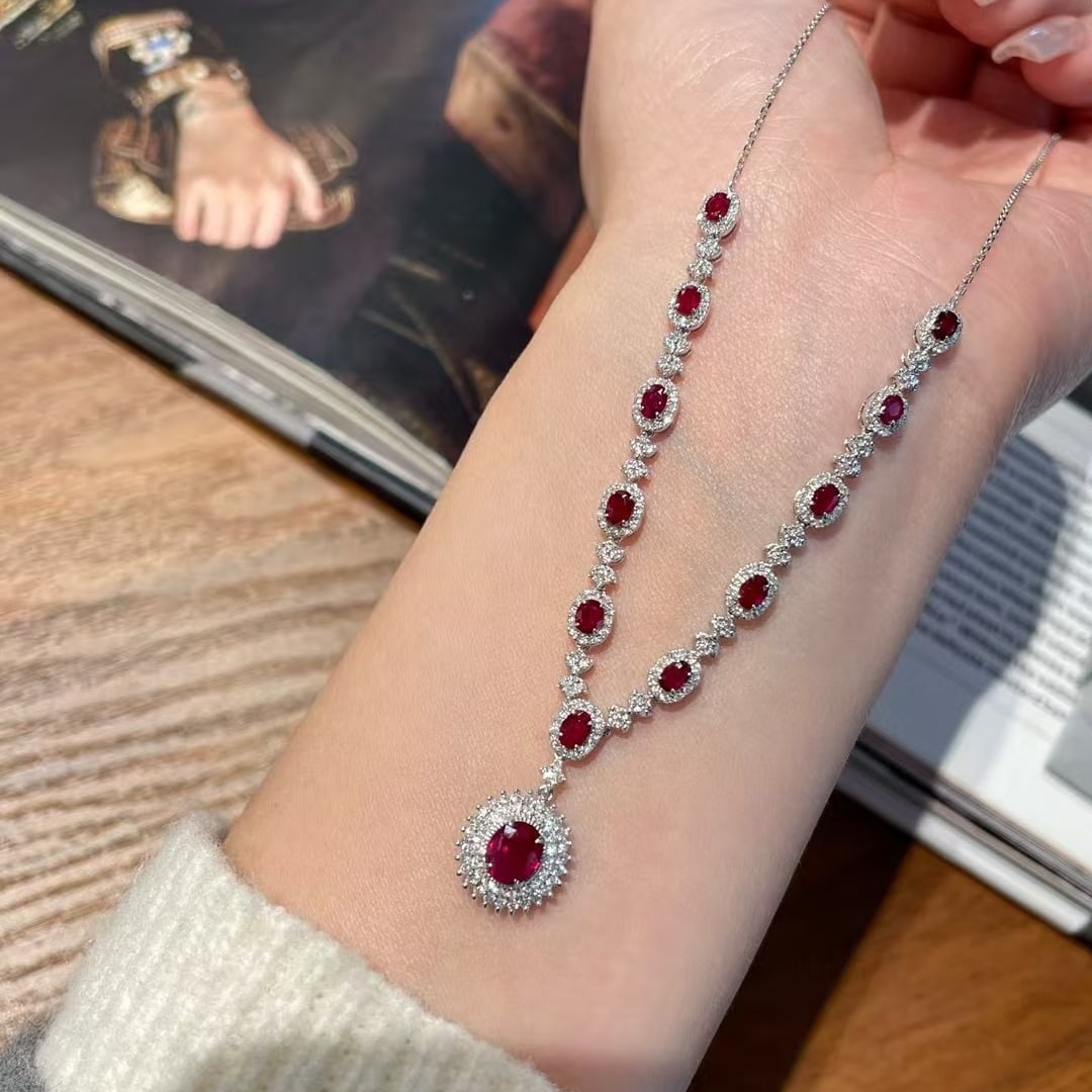 14k Gold 2.12 Ct Natural Ruby & Diamond Necklace: Ref:230974279 // gold content:14k gold // main gemstone:ruby // shape:oval // carat weight:2. 12ct // color:red // treatment:natural // // adjacent gemstone 2 : diamond // shape:round // clarity grade