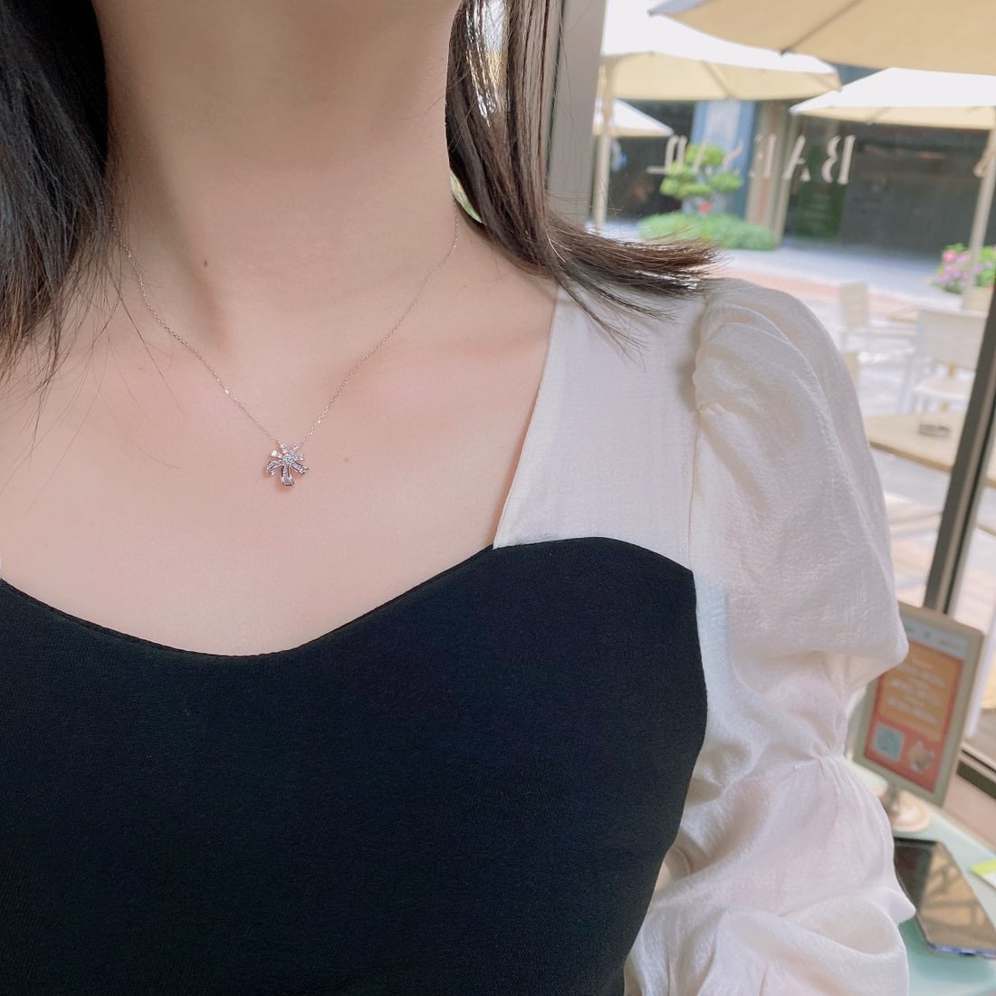14k Gold 0.28 Ct Natural H Diamond Necklace - 2