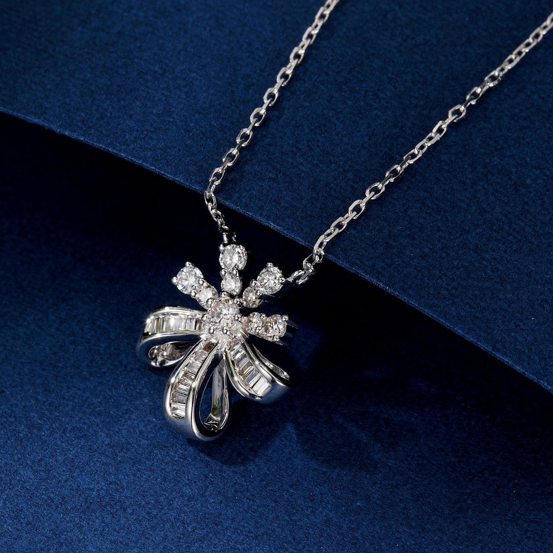 14k Gold 0.28 Ct Natural H Diamond Necklace - 4