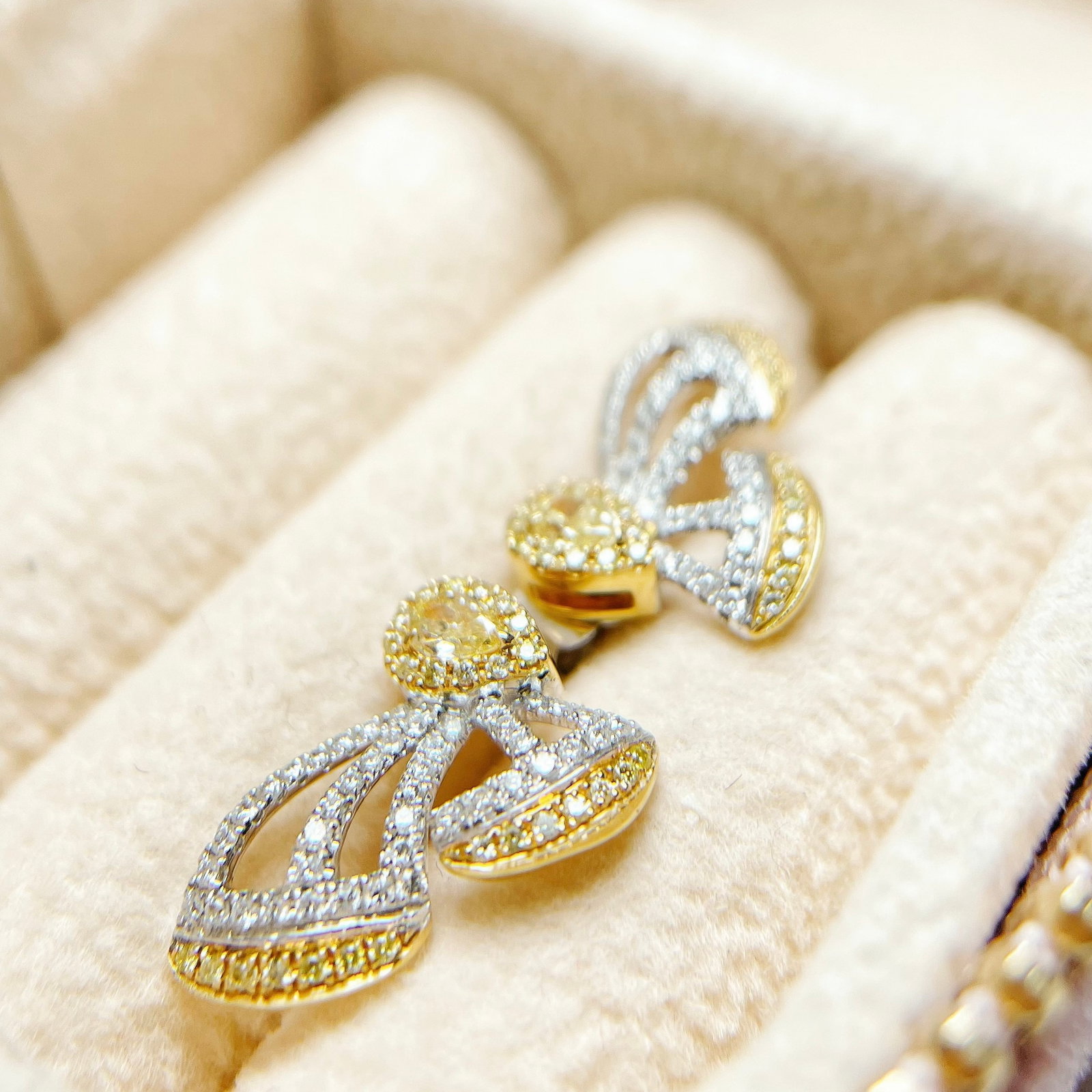 14k Gold 0.61 Ctw Natural Yellow Diamond & Diamond Earrings - 2