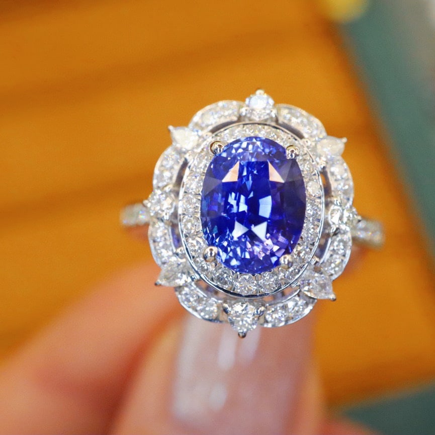 14k Gold 2.97 Ctw Natural Sapphire & Diamond Ring: Ref:230972411 // gold content:14k gold // ring size:7. 25us // // main gemstone:sapphire // shape:oval // carat weight:2. 25ct // color:cornflower blue // treatment:natural // // adjacent gemstone 2 :