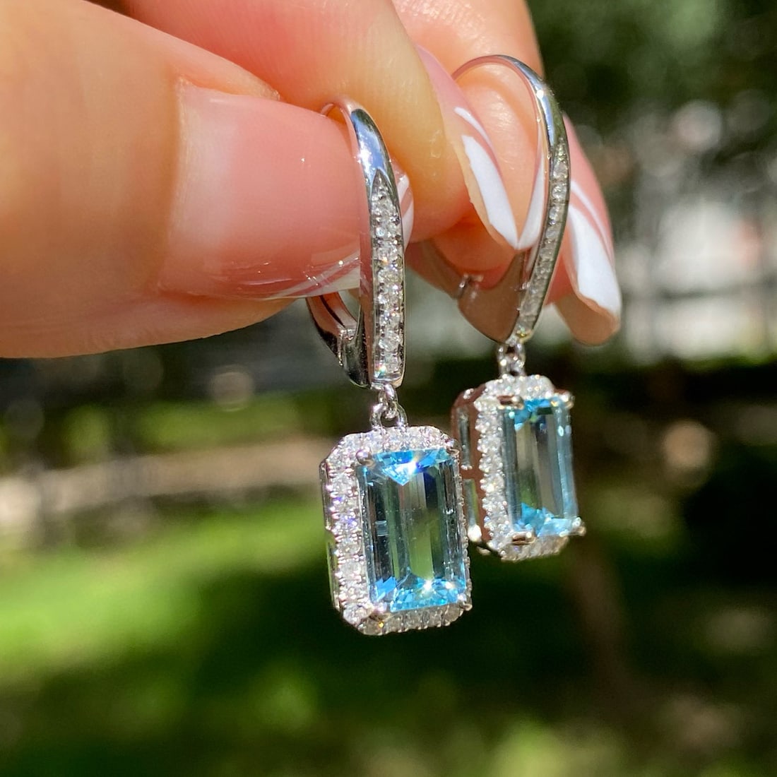 14k Gold 2.02 Ct Natural Aquamarine & Diamond Earrings - 3