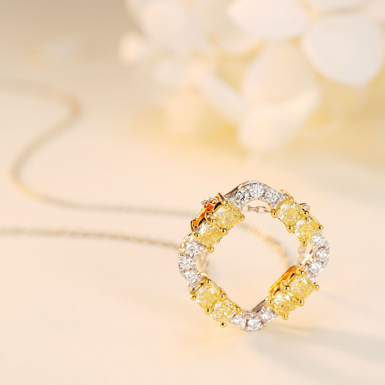 14k Gold 1.03 Ctw Natural Yellow Diamond & Diamond Pendant( Without Chain ) - 4