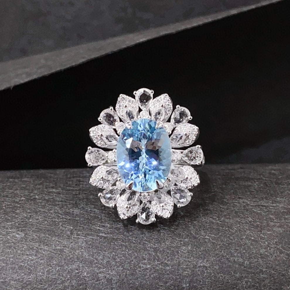 14k Gold 3.88 Ctw Natural Aquamarine & Diamond Ring - 2