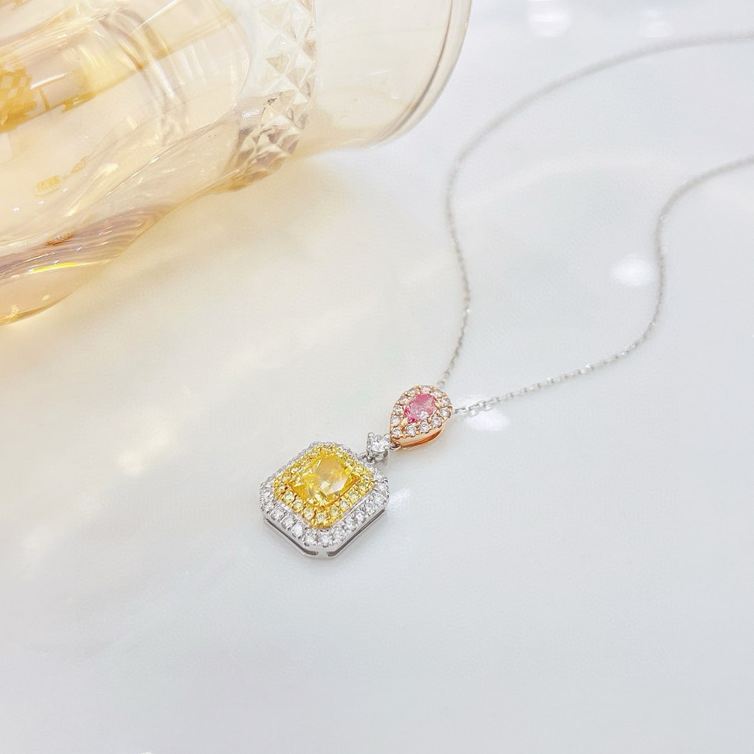 14k Gold 1.19 Ctw Natural Yellow Diamond & Pink Diamond Necklace - 4