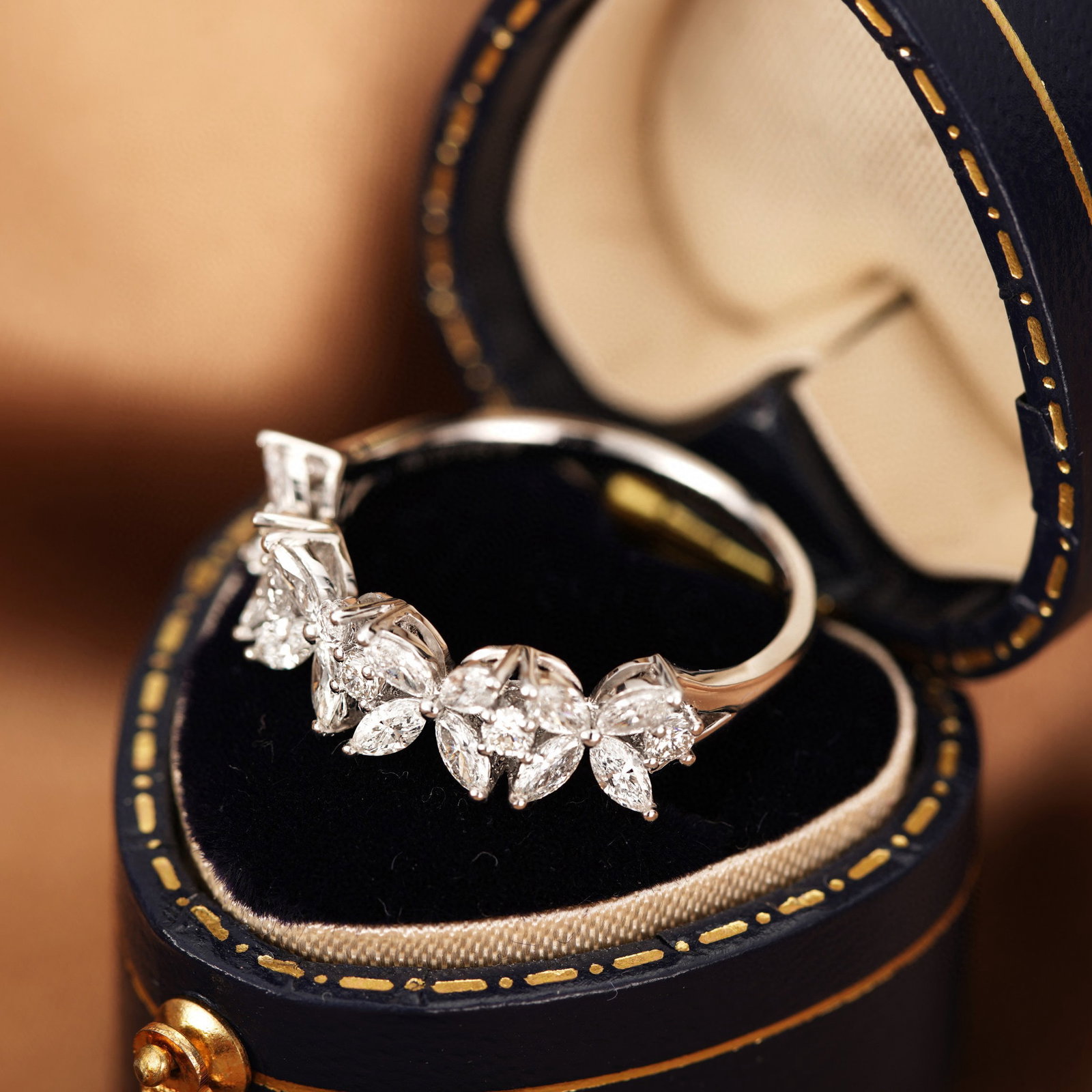 14k Gold 0.74 Ctw Natural H Diamond Ring - 3