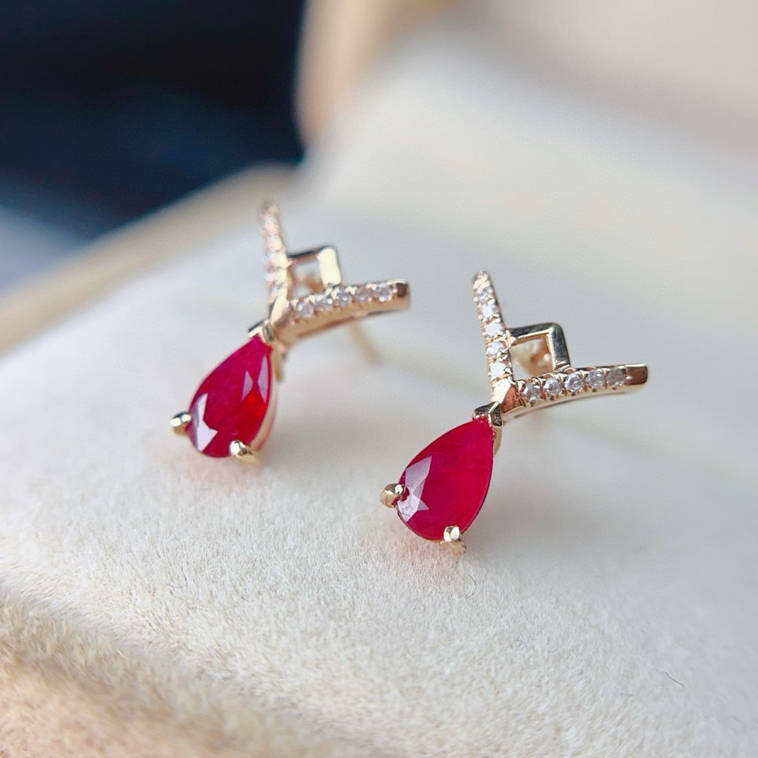 14k Gold 0.65 Ct Natural Ruby & Diamond Earrings - 2