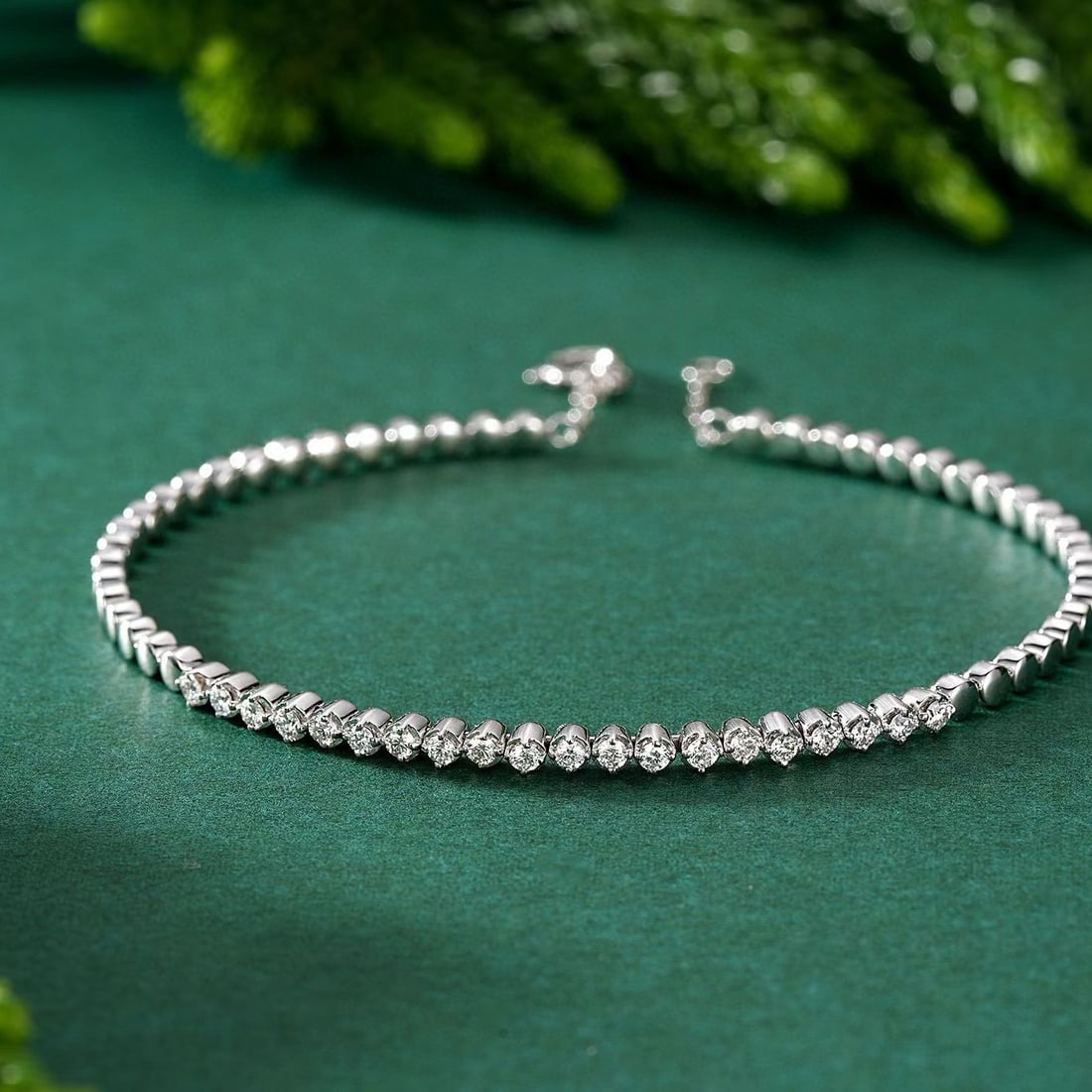 14k Gold 0.39 Ct Natural H Diamond Bangle: Ref:230981047 / / gold content:14k gold / / main gemstone:diamond / / shape:round / / carat weight:0. 39ct / / clarity grade:vs-si / / color:h / / treatment:natural / / cut grade:g / / Condition: New