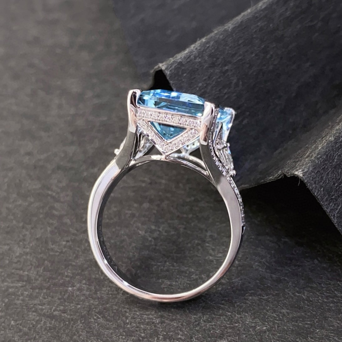 14k Gold 7.67 Ctw Natural Aquamarine & Diamond Ring - 5