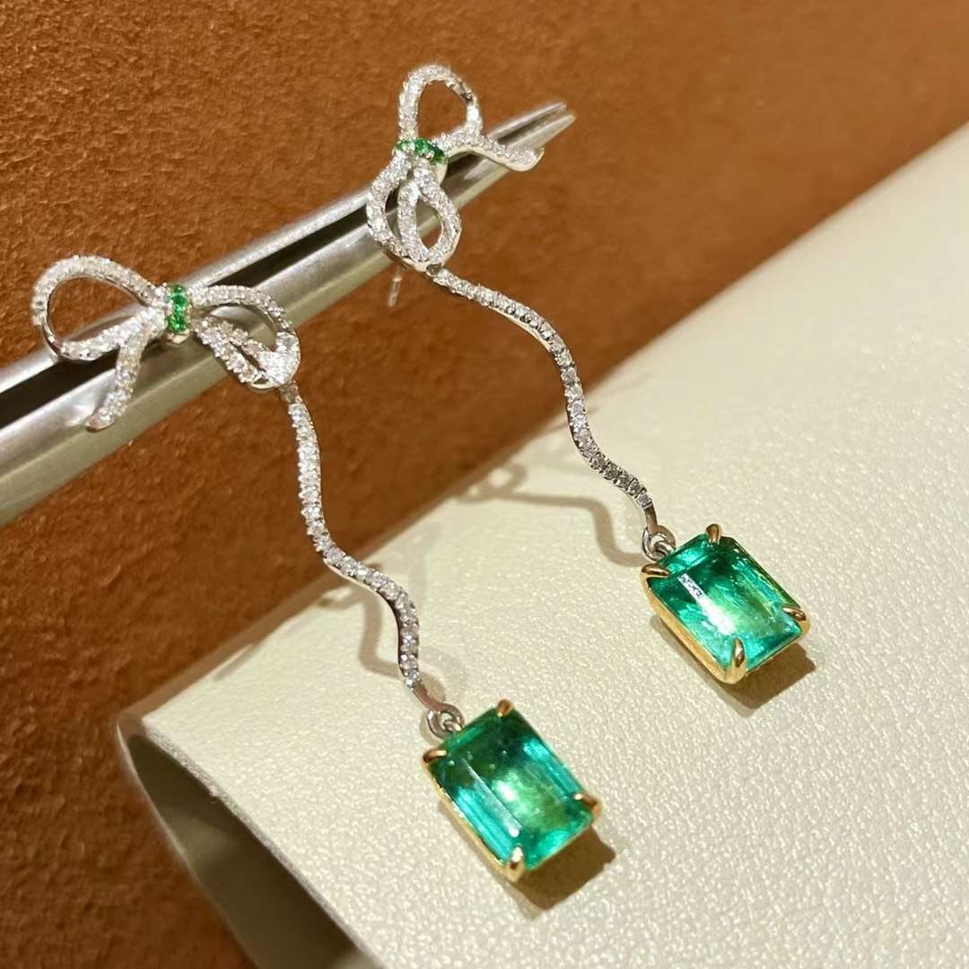14k Gold 3.11 Ctw Vivid Green Natural Emerald & Diamond Earrings - 2