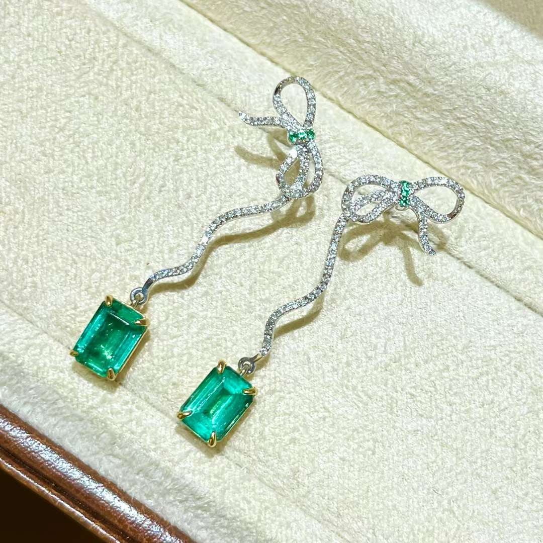 14k Gold 3.11 Ctw Vivid Green Natural Emerald & Diamond Earrings - 4