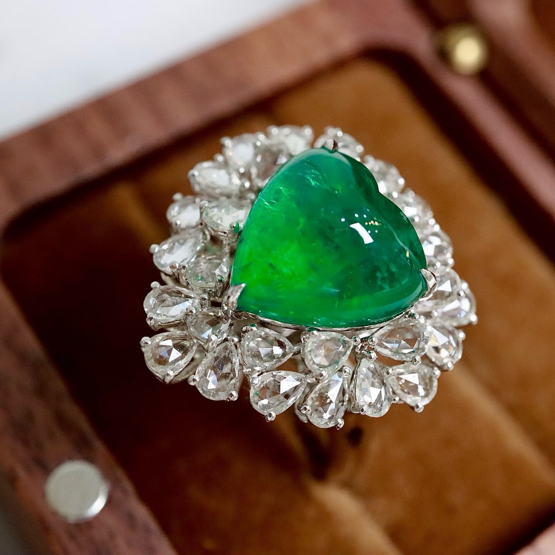 14k Gold 8.44 Ctw Vivid Green Natural Emerald & Sapphire Ring/pendant( Without Chain ) - 5