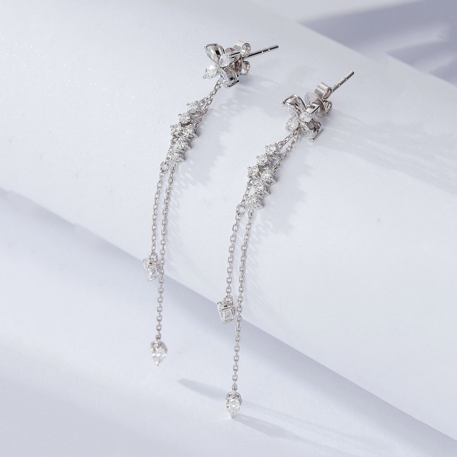 14k Gold 0.93 Ctw Natural H Diamond Earrings - 2