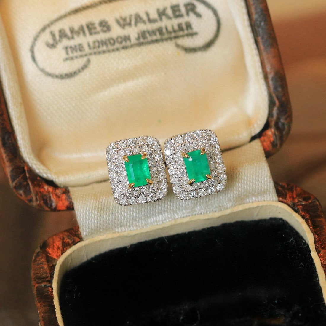 14k Gold 0.68 Ctw Natural Emerald & Diamond Earrings - 5