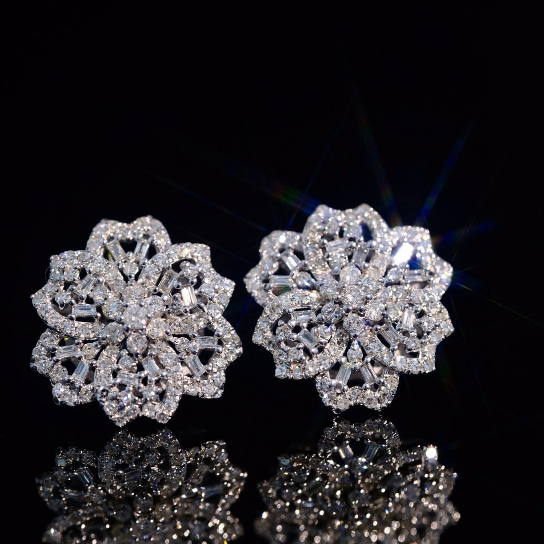 14k Gold 0.9 Ct Natural H Diamond Earrings - 6