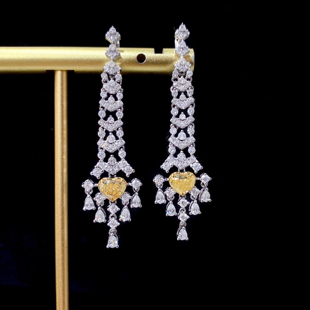 14k Gold 2.71 Ctw Natural Yellow Diamond & Diamond Earrings: Ref:230981112 / / gold content:14k gold / / main gemstone:yellow diamond / / shape:heart / / carat weight:1. 01ct / / color:yellow / / treatment:natural / / / / adjacent gemstone 2 : diamond / /