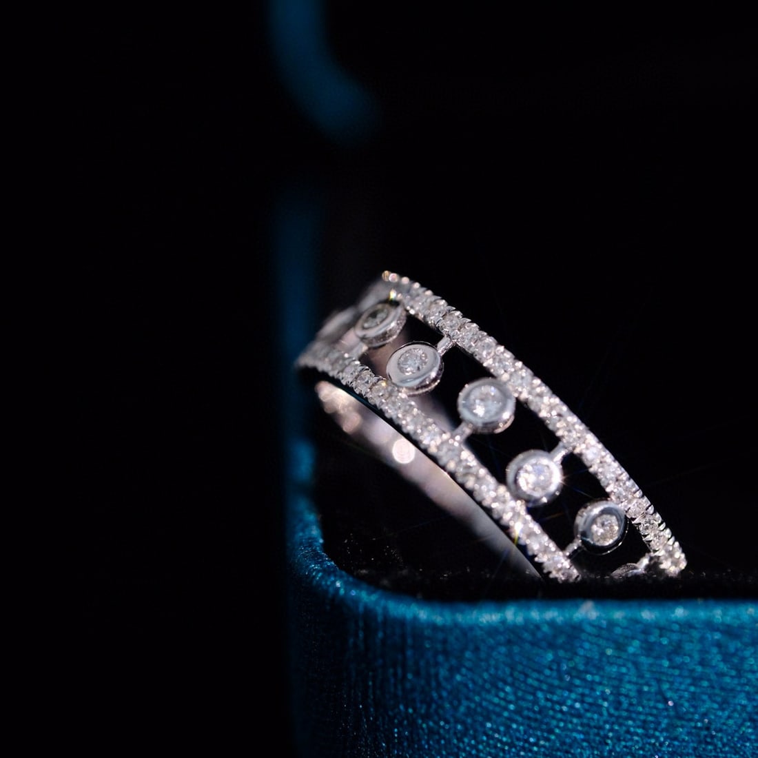 14k Gold 0.45 Ct Natural H Diamond Ring - 3