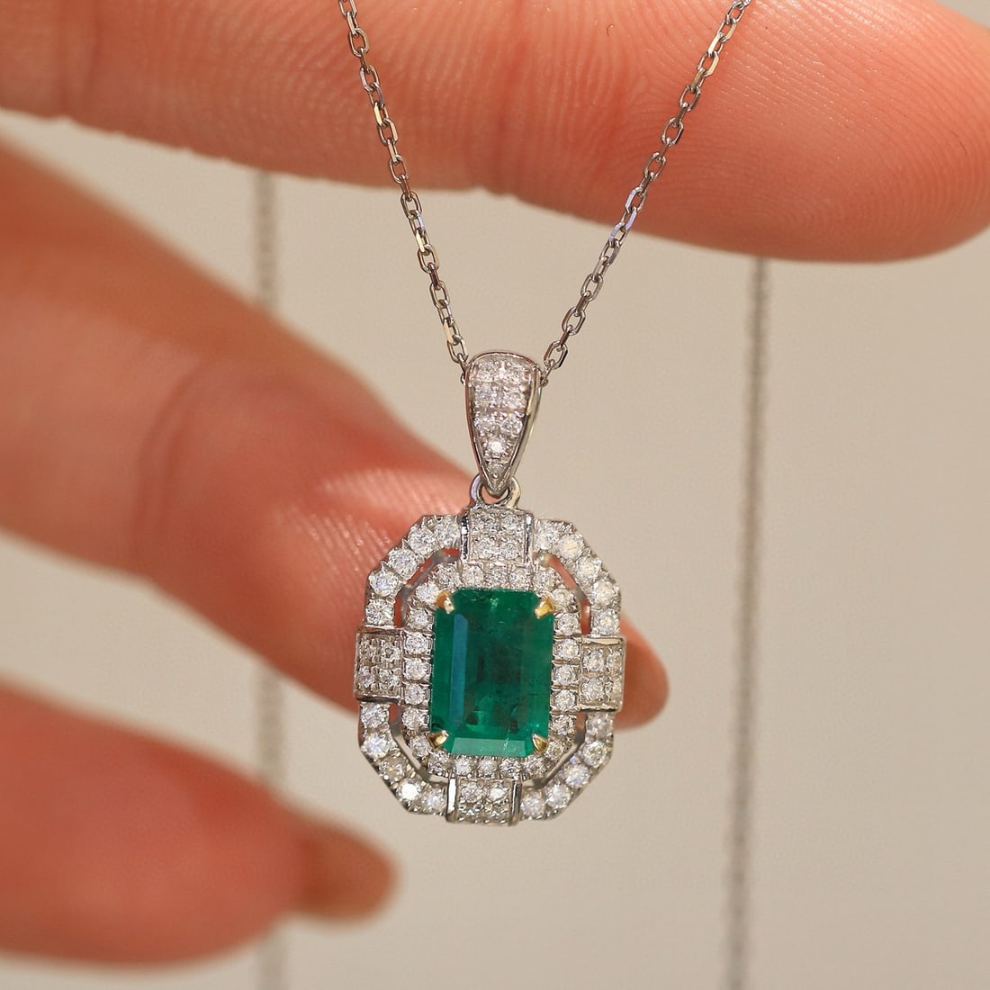 14k Gold 1.41 Ctw Vivid Green Natural Emerald & Diamond Pendant( Without Chain ) - 4