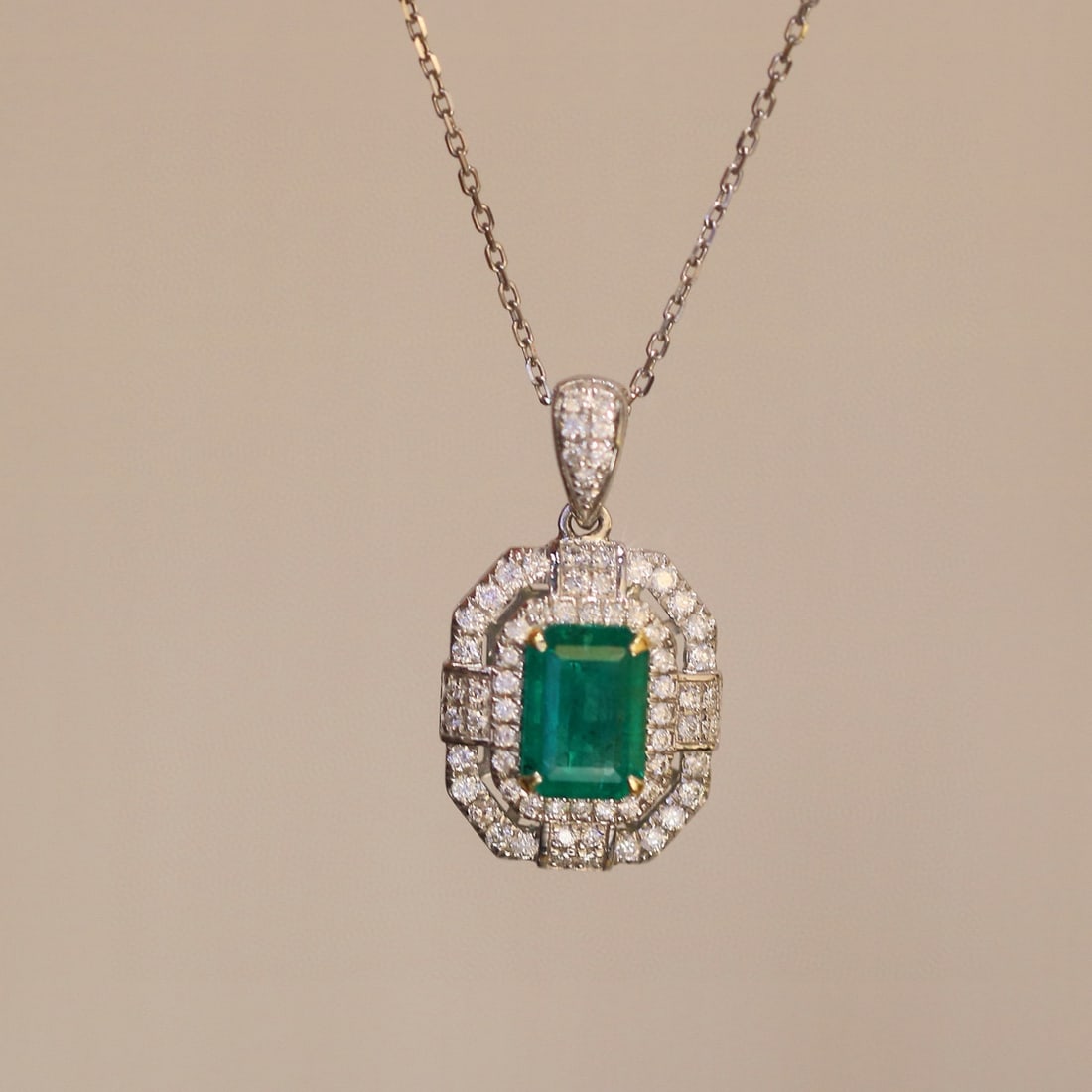 14k Gold 1.41 Ctw Vivid Green Natural Emerald & Diamond Pendant( Without Chain ) - 7