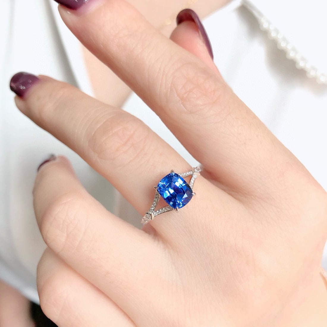14k Gold 1.91 Ctw Natural Sapphire & Diamond Ring - 4
