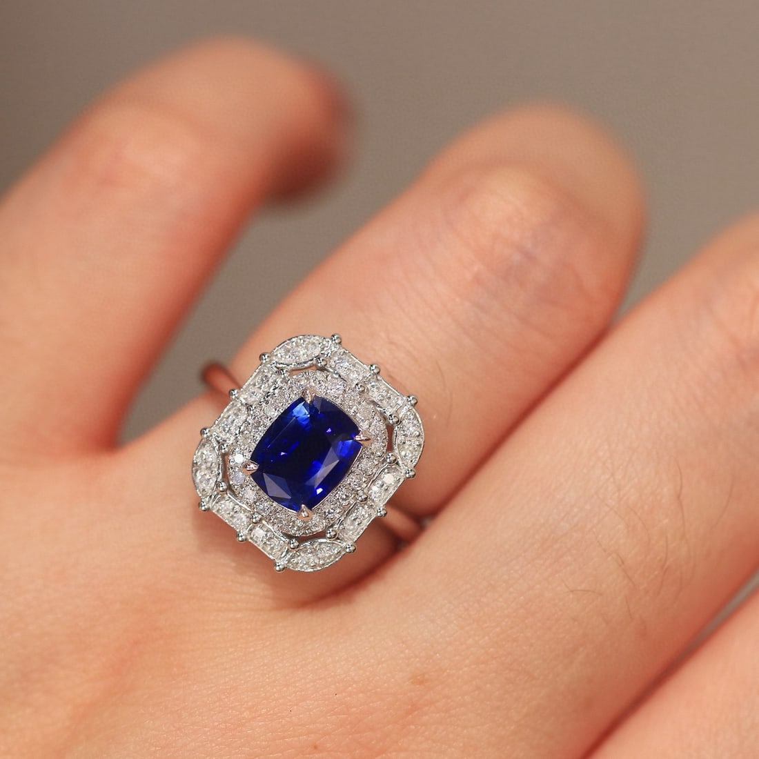 14k Gold 2.01 Ctw Natural Sapphire & Diamond Ring - 4