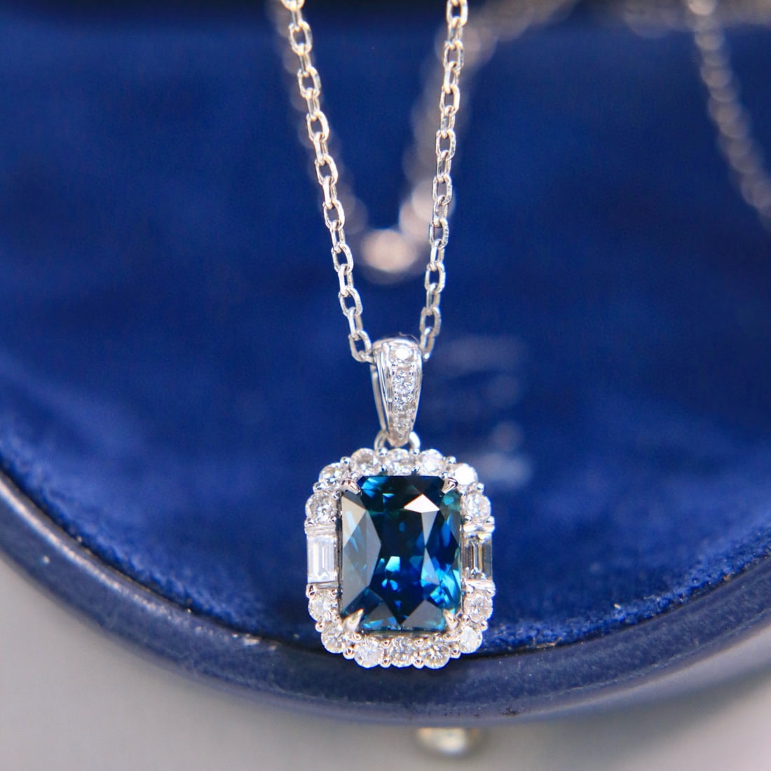 14k Gold 2.33 Ctw Natural Sapphire & Diamond Pendant( Without Chain ) - 2